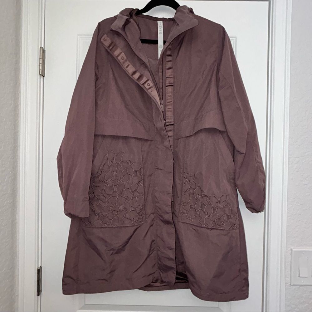 Lululemon Graced With Lace Laser Cut Floral Hooded Trench Coat Jacket - Picture 5 of 10